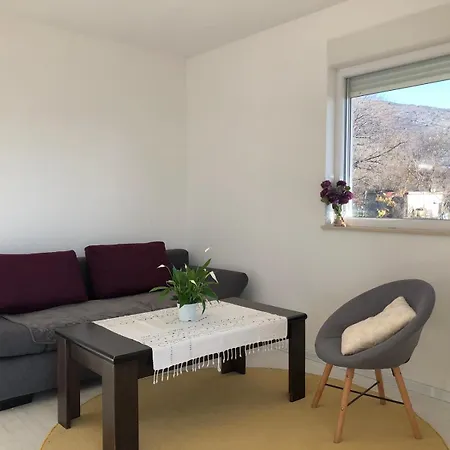 Suncrest Apartment